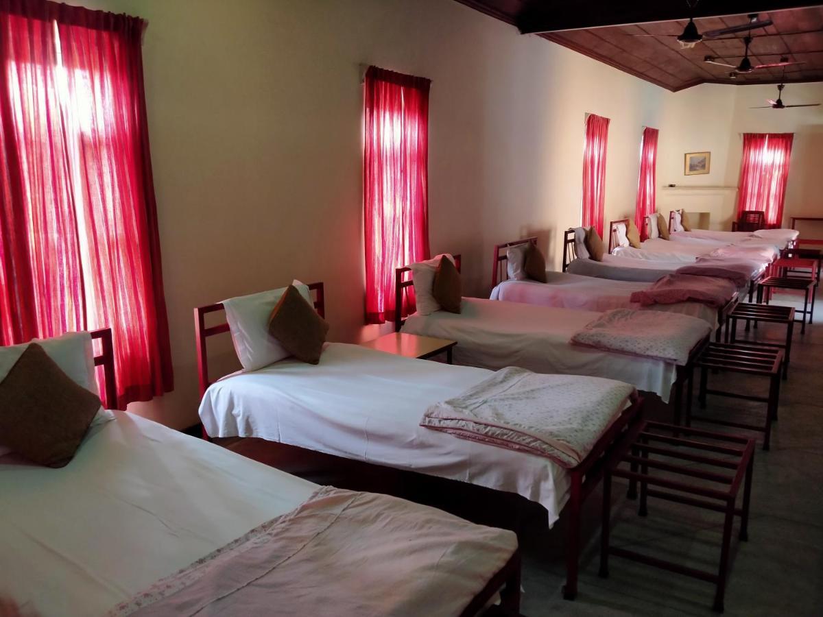 Naurang Yatri Niwas Hotel Garli Luaran gambar