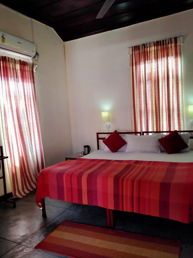 Naurang Yatri Niwas Hotel Garli Luaran gambar