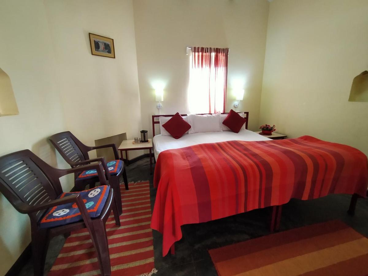 Naurang Yatri Niwas Hotel Garli Luaran gambar