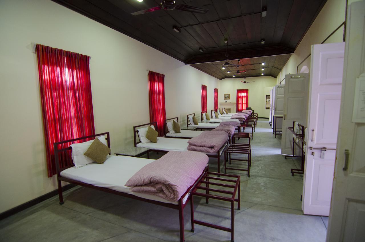 Naurang Yatri Niwas Hotel Garli Luaran gambar