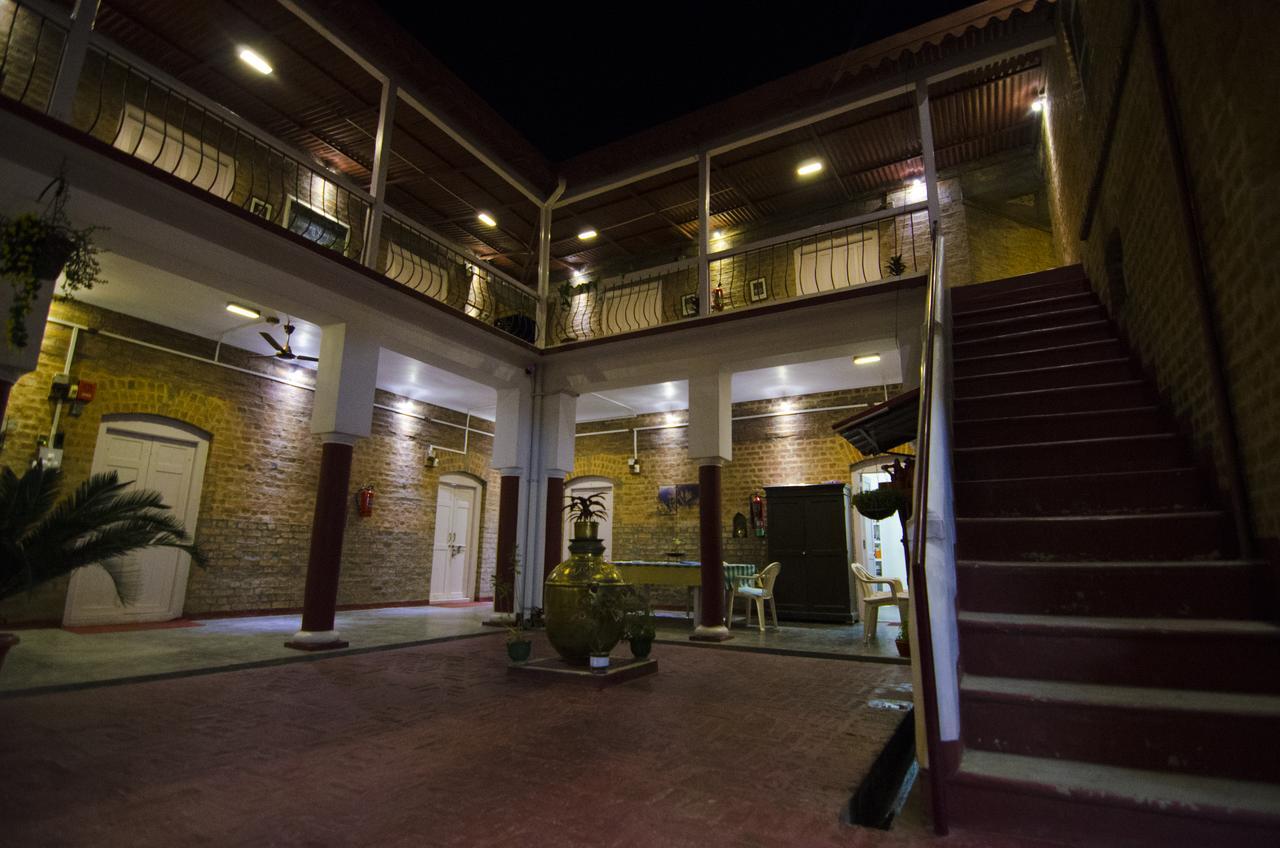 Naurang Yatri Niwas Hotel Garli Luaran gambar