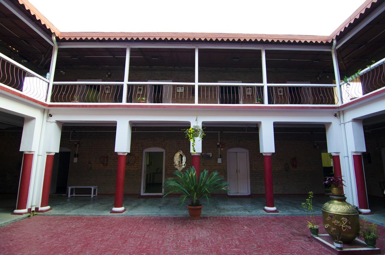 Naurang Yatri Niwas Hotel Garli Luaran gambar