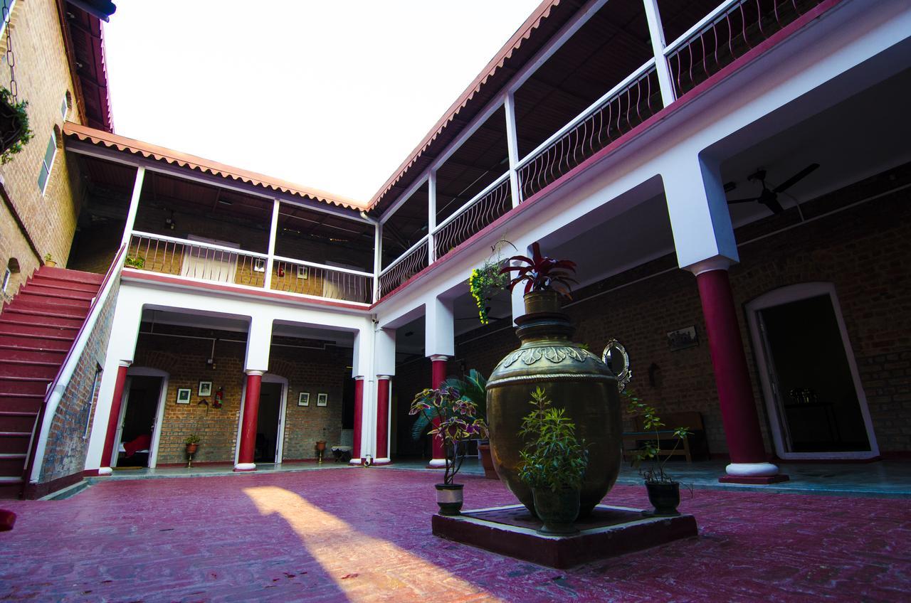 Naurang Yatri Niwas Hotel Garli Luaran gambar