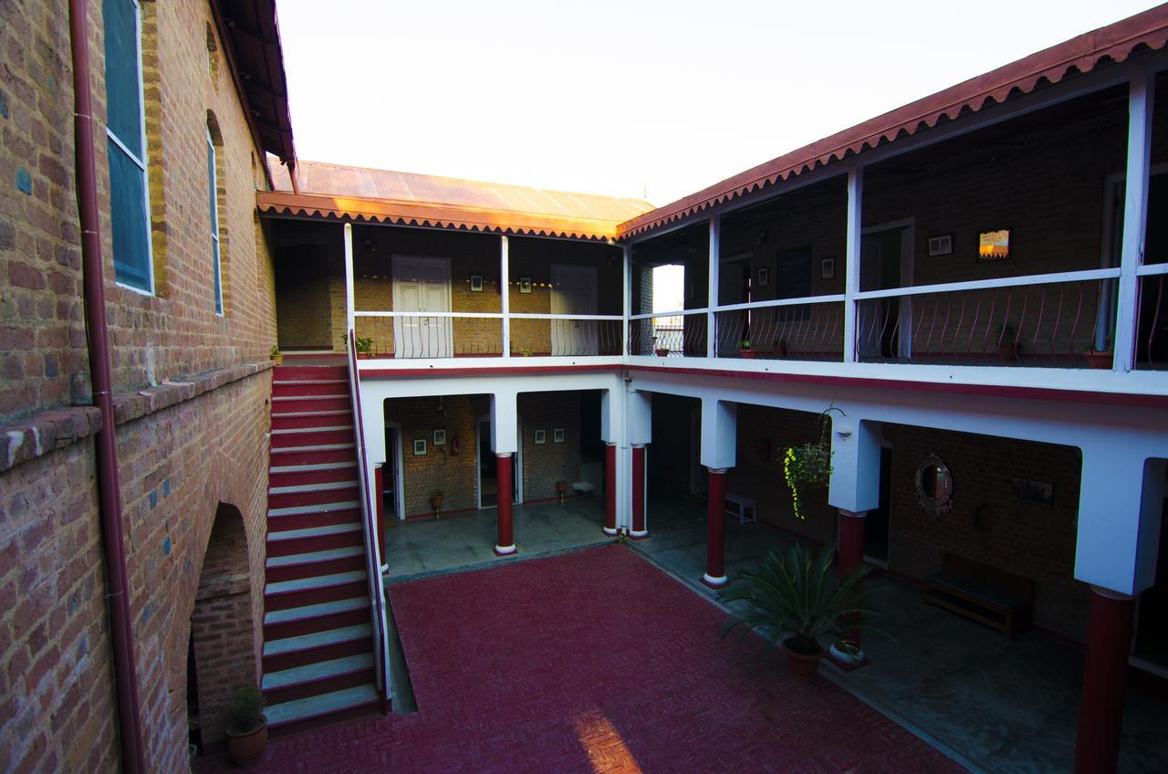 Naurang Yatri Niwas Hotel Garli Luaran gambar