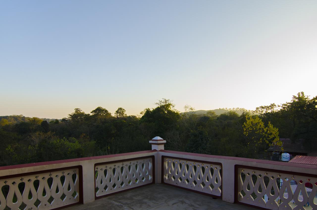 Naurang Yatri Niwas Hotel Garli Luaran gambar